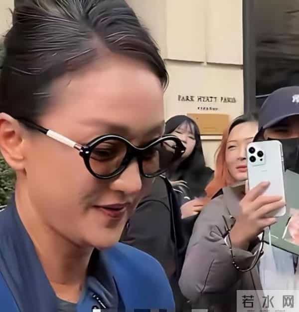 花无百日红!51岁头发花白的周迅,如今的“下场”怪不了别人