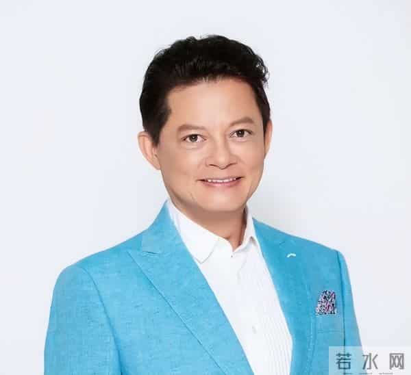 抛弃结婚26年的发妻,转身娶90后女学生,67岁莫华伦如今怎样了?