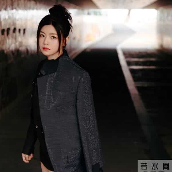 狐狸尾巴藏不住！离婚9个月陈妍希本性难改，陈晓8岁儿子被连累