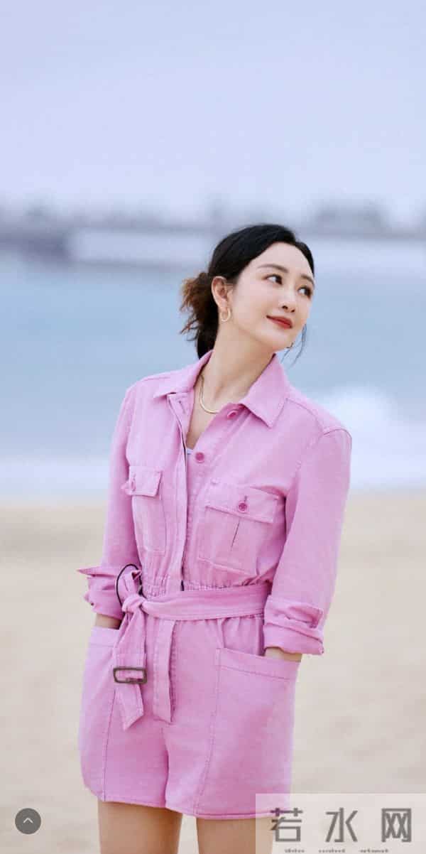 粉色系的王鸥更迷人