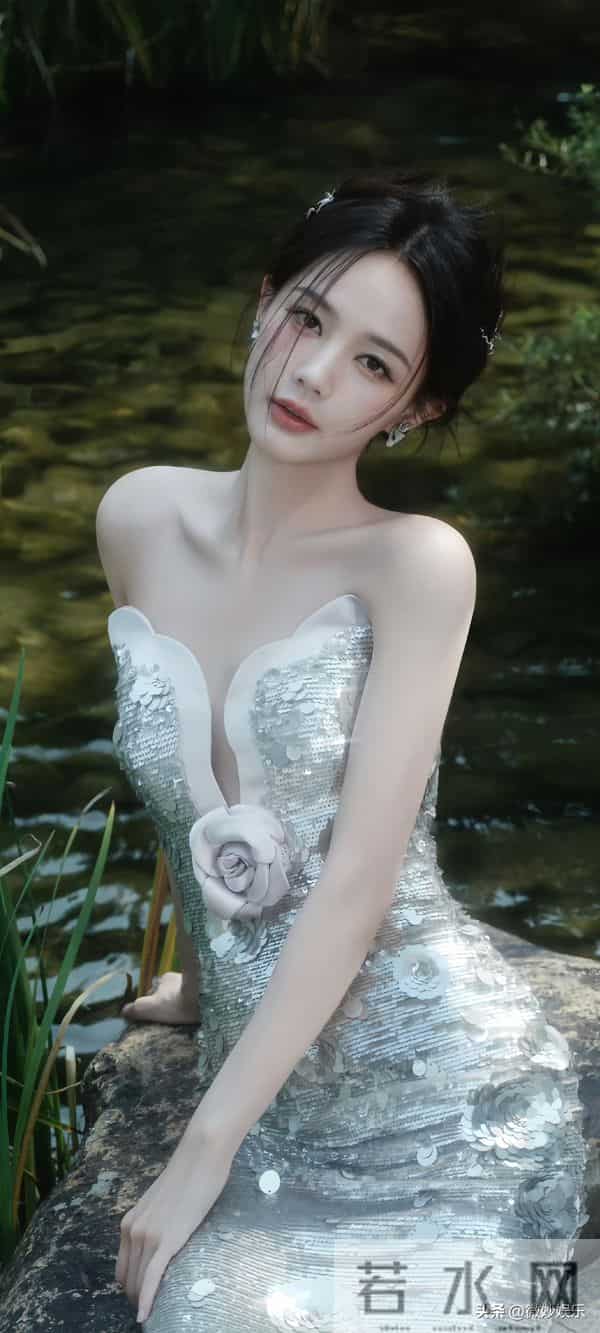 李一桐高清性感写真来啦!