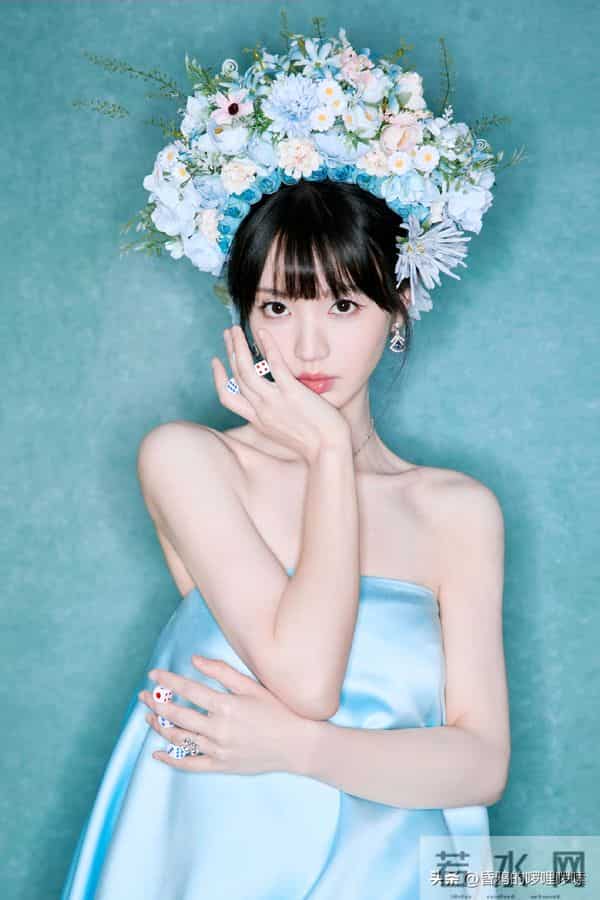 甜妹天花板 vs 四千年美女!田曦薇鞠婧祎谁更受网友喜欢?