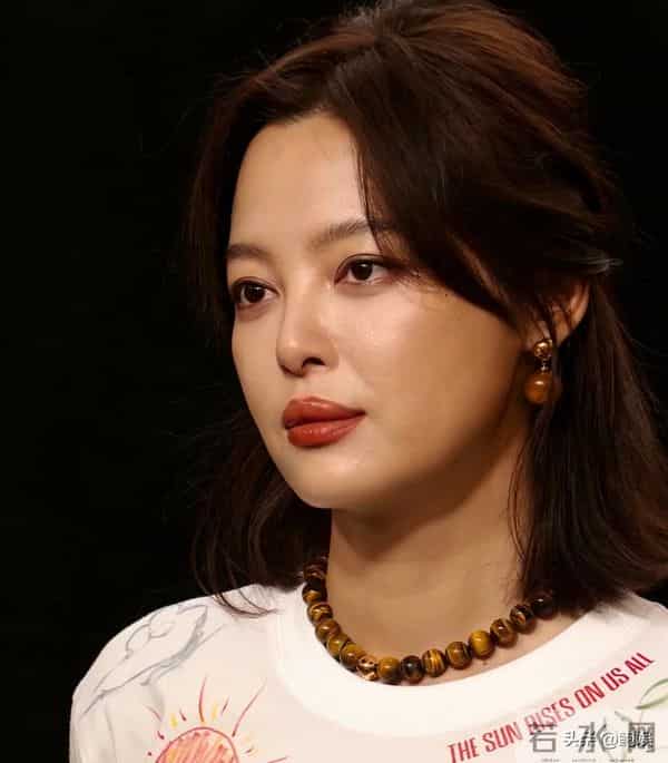 没有对比就没有伤害,辛芷蕾发文怒怼“郝蕾”,其中胜者不言而喻