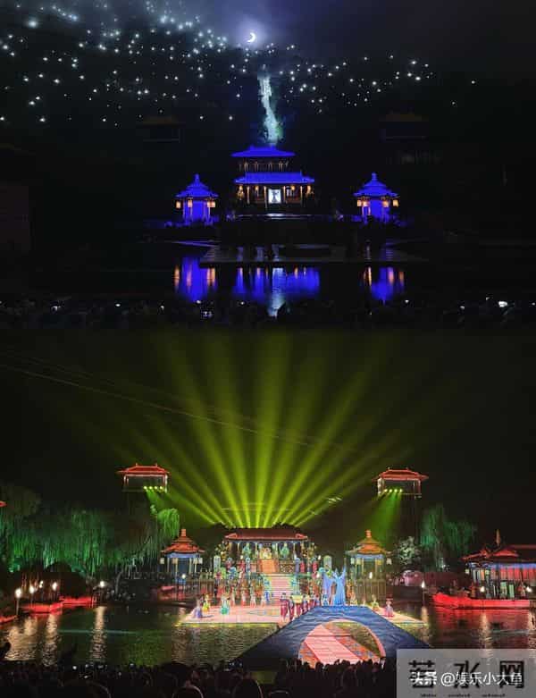 江疏影分享西安旅行碎片，去看兵马俑穿风衣外套戴着眼镜气质绝佳