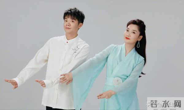 “消失”5个月后，45岁玲花刚传喜讯就落空，曾毅始终保持沉默