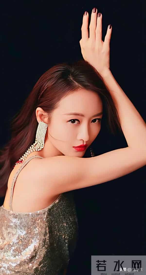 王鸥"清纯可人美丽动人 "女神范十足 "最美女明星 "