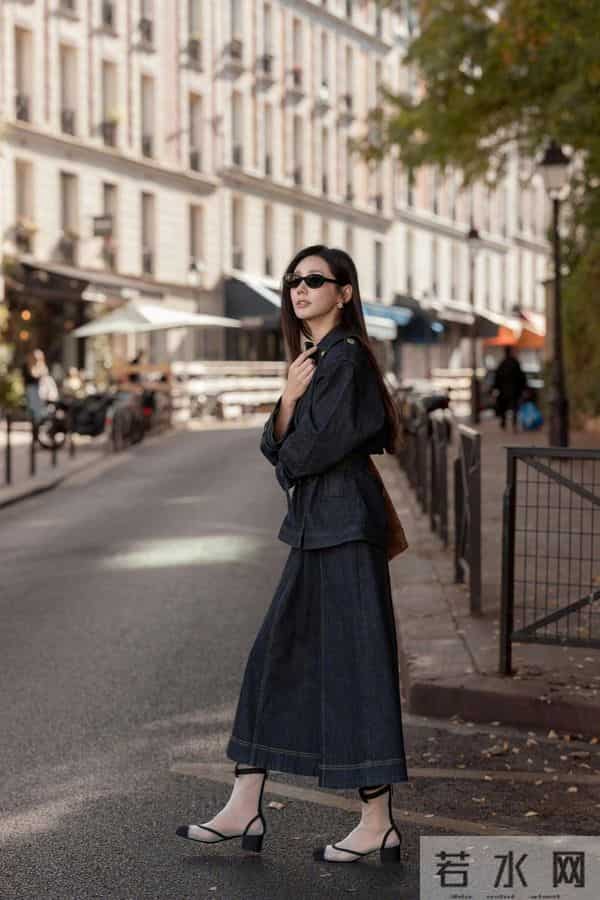 穿黑色风衣的秋瓷炫