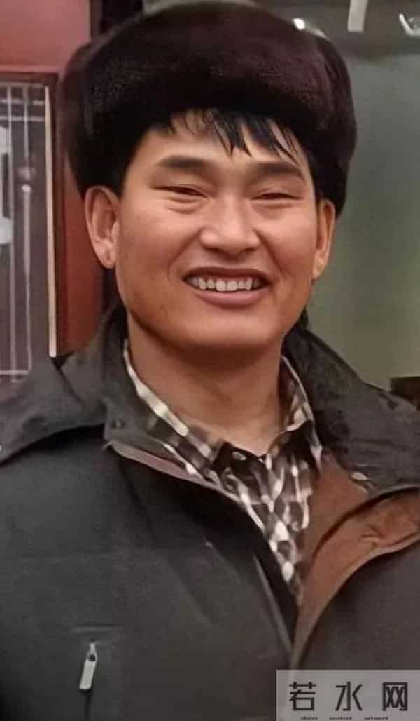 钱再多有什么用？56岁大衣哥开始走下坡路，背后真相太现实