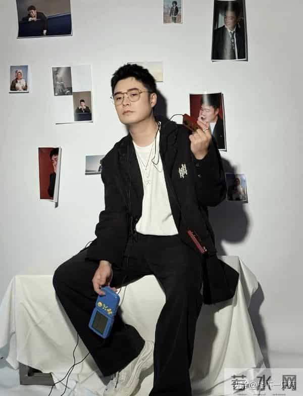 陈赫生日照凹造型耍帅 邓超喊话40岁了稳重点 鹿晗让他少吃小龙虾