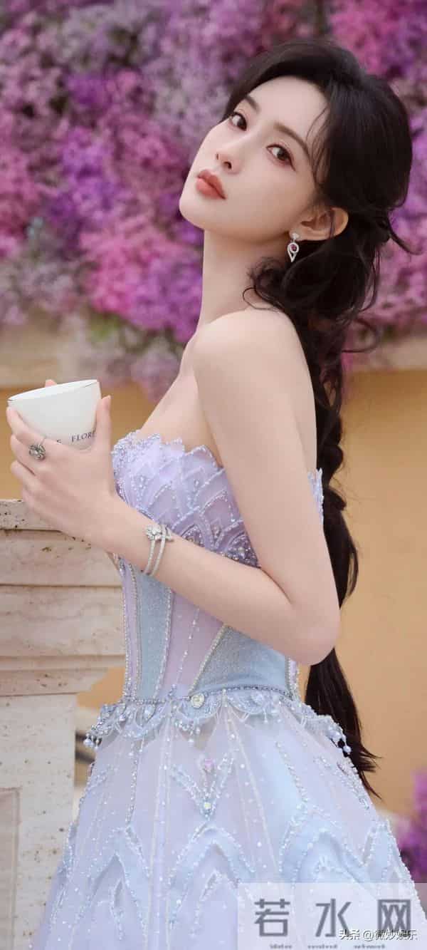 黑裙·红唇·冰淇淋|孟子义,高清壁纸大放送