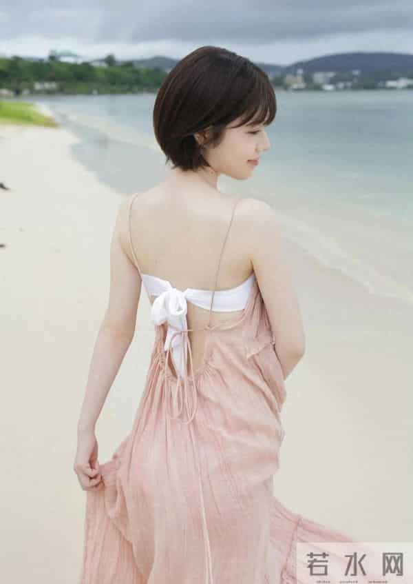 声优礒部花凛,数码写真集受欢迎