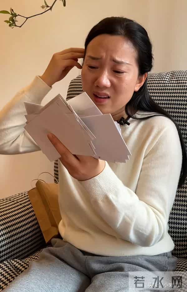 小娜悲痛发文,家里突发特殊情况,配乐是送别