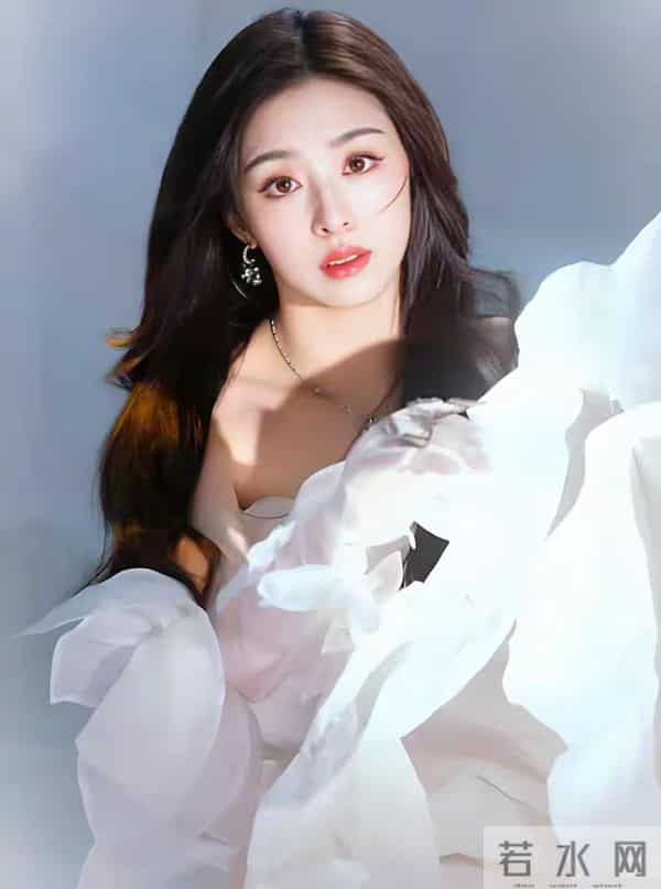 这还是当年超级女声的张含韵吗！这身材如果100分的话你能打多少