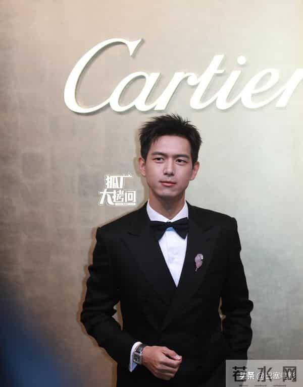 北京这一夜，巩俐雍容华贵，那英变得好时髦，郭晶晶低调地赢了