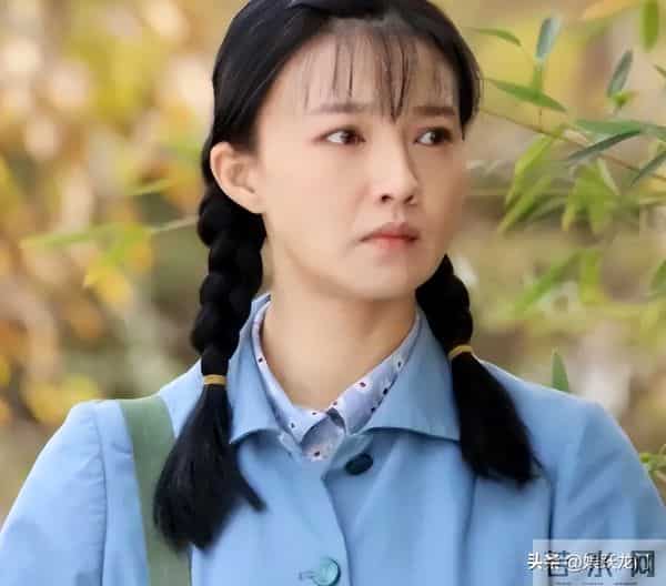 赵宝刚把她“当宝”,孙红雷对她“关爱有加”,48岁她真让人羡慕