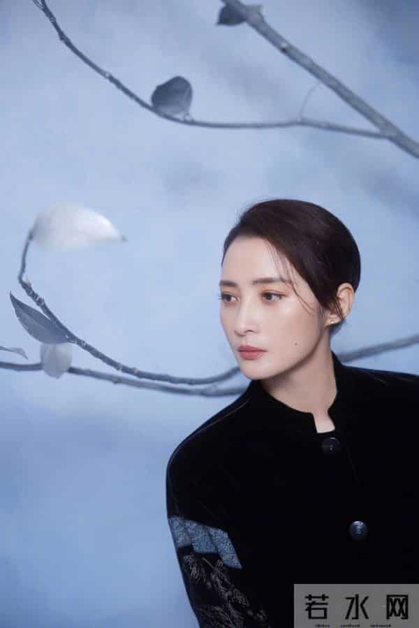 女明星,蒋勤勤素颜近照 皮肤好细腻