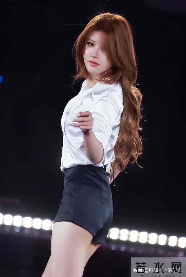 赵露思最新成都生日会|神颜+顶级穿搭