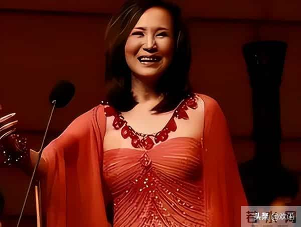 被老外骗婚“玩腻”后回国,早已不是中国籍的郑绪岚,如今怎样了