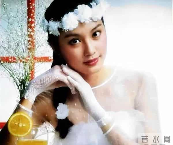 明星颜值的巅峰时刻一一胡冠珍