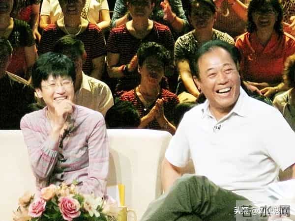 他是最干净的男演员，为妻息影12年，一生零绯闻，如今老到不敢认