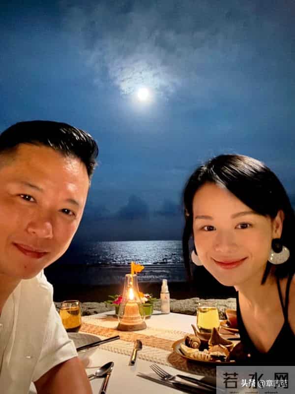 46岁的香港女星被老公宠上天，获老公安排生日之旅，幸福满满！