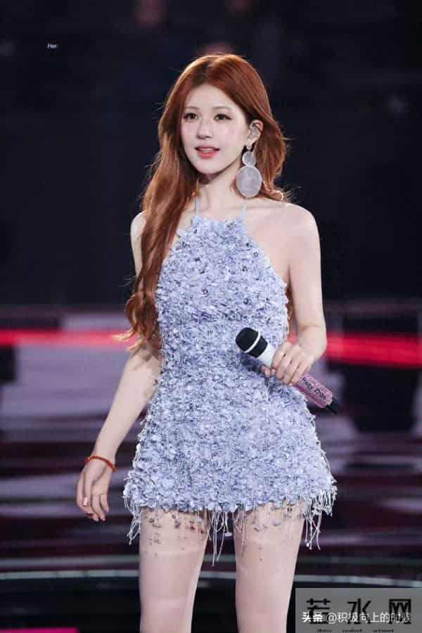 赵露思最新成都生日会|神颜+顶级穿搭