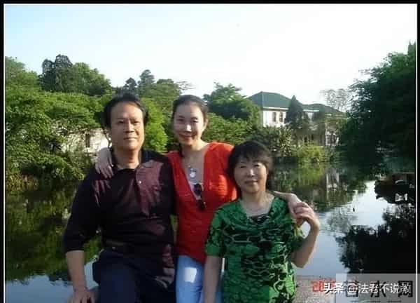 温峥嵘:隐婚生子二十年,老公不是何政军,与姚刚也很清白