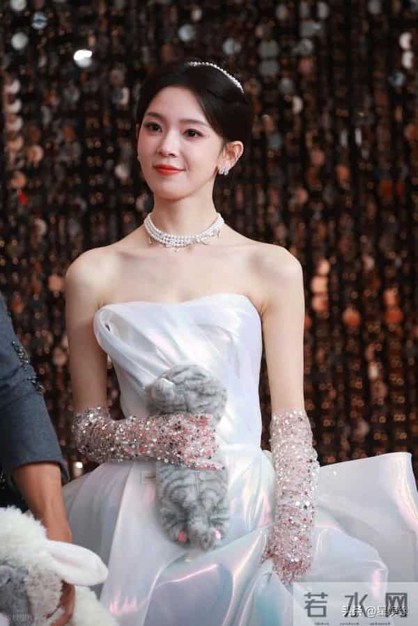 陈瑶亮相2025微博视界大会