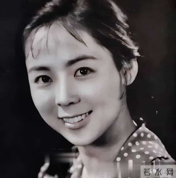 “王芳”刘尚娴：因参演《英雄儿女》爆红，如今83岁的她生活幸福