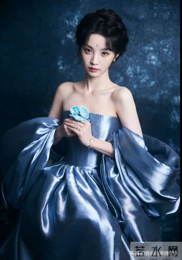 甜妹天花板 vs 四千年美女!田曦薇鞠婧祎谁更受网友喜欢?