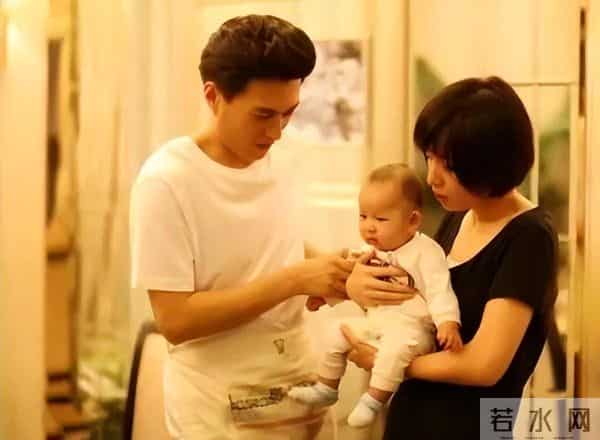 她26岁成双料影后,二婚嫁靳东高龄生下两子,今48岁美得自信从容