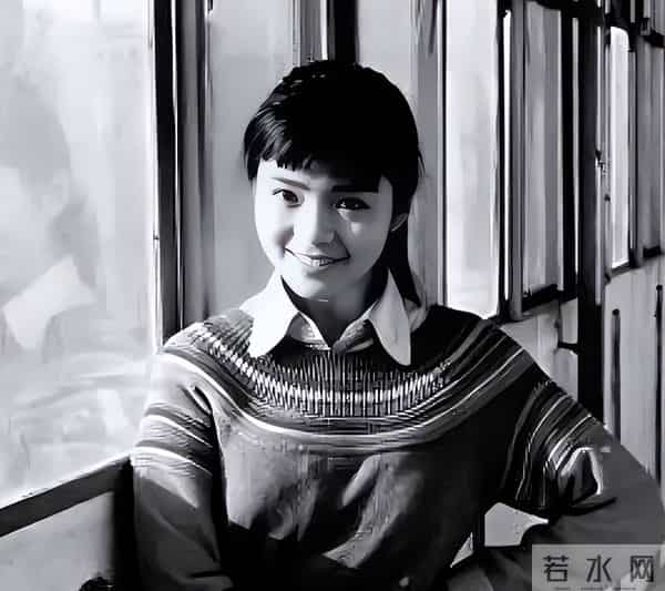 “央视一姐”朱迅的落寞，是整个主持界的悲哀，令人惋惜不已