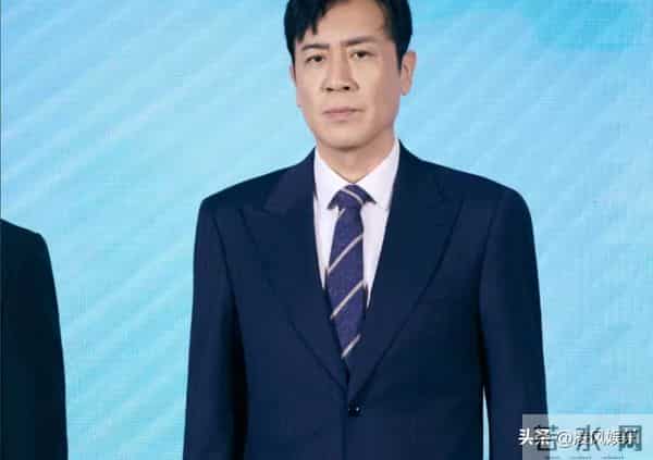 原来她是于和伟老婆,难怪他能拿"视帝",真是一个贤妻旺三代