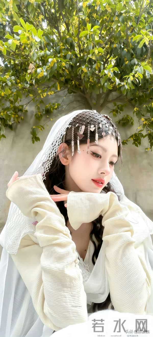 鞠婧祎这组造型美成仙女啦!