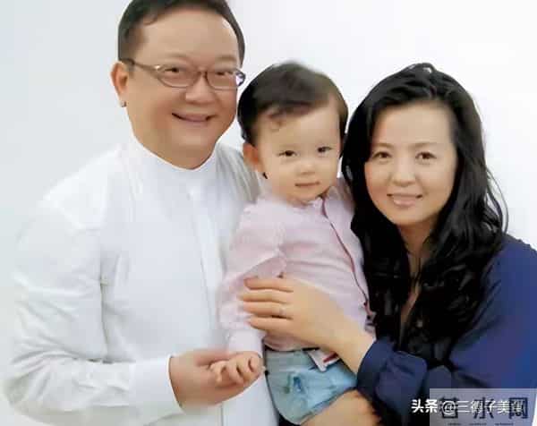 王刚的洋女婿彼得:出身英国贵族, “嫁”到中国,曾劝岳父离婚