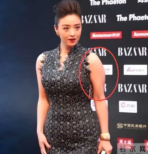 不要成为第二个大S!42岁暴瘦脱相崩溃大哭的蒋欣,给大家提了醒