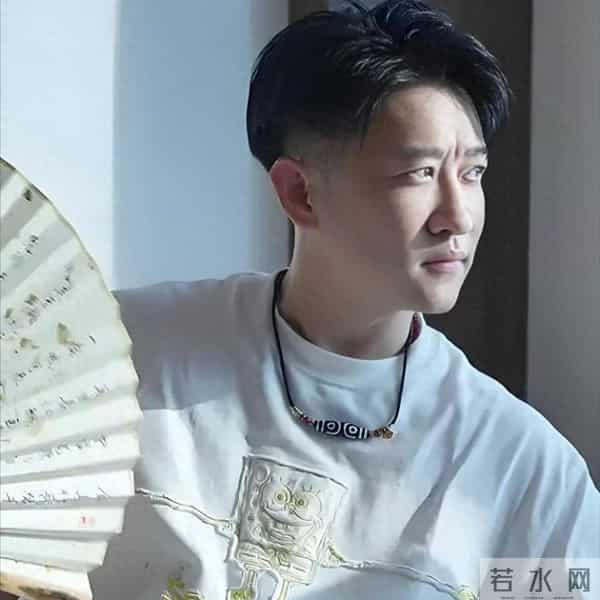 郭德纲发长文,疑似回应曹云金自传:成大事者,要把事情都放心里