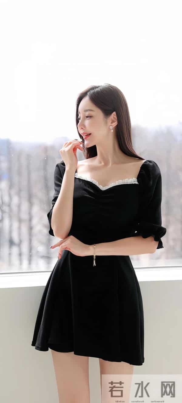 孙允珠黑色中袖连衣短裙，甜酷气质美到犯规