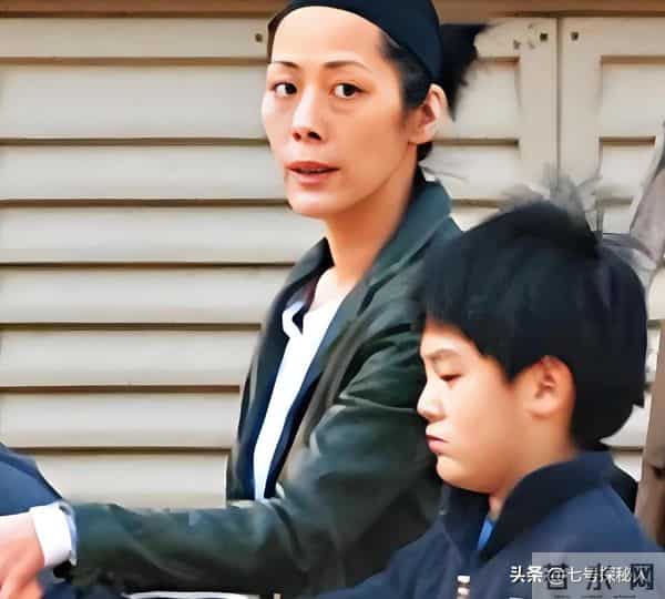 曾经的“乐坛天后”，被曝翻垃圾桶，曾力压王菲的她怎么活成这样