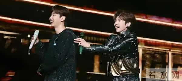 一场生日，戳穿25岁王源江湖地位，易烊千玺确实一个字都没说错