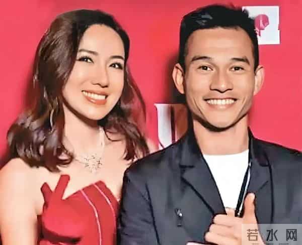 她曾是富家女,破产后选美出道,苦熬多年成主角,爱情事业双得意