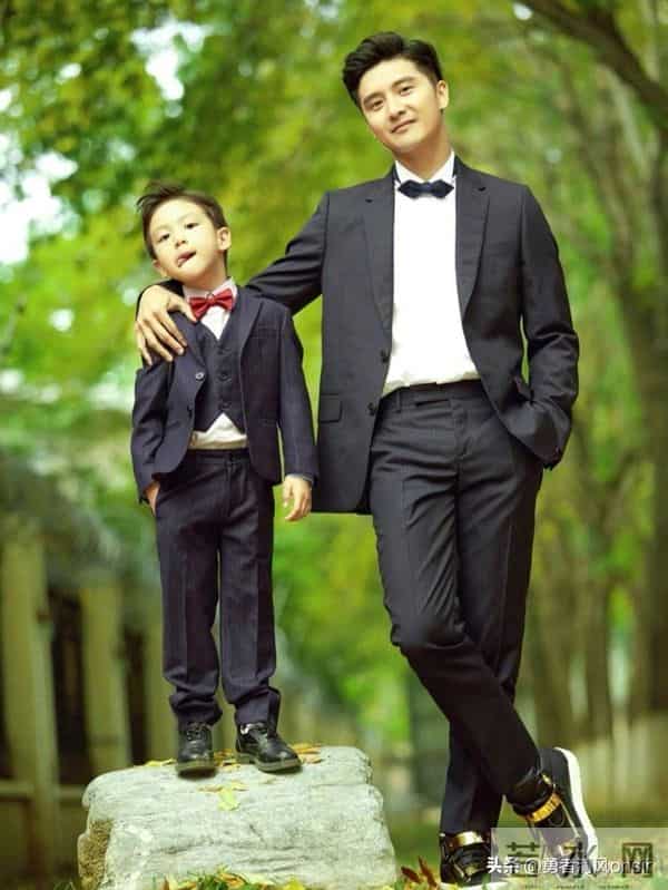 田亮晒照为儿子庆生,14岁田宸宇阳光帅气,身高近180全家最高