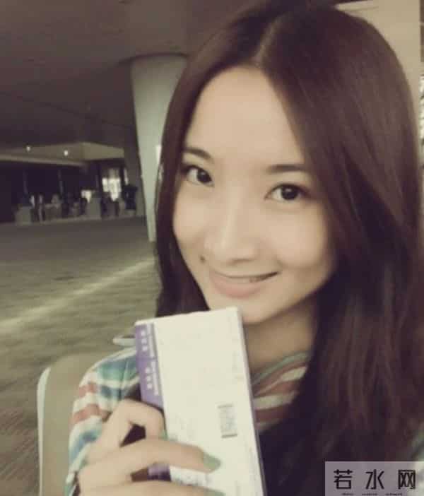 和陈赫离婚10年后,再看晒泳装照的许婧,才明白杨幂当年真说对了