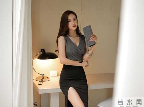 孙允珠 麻灰绞花娇小背心连衣裙