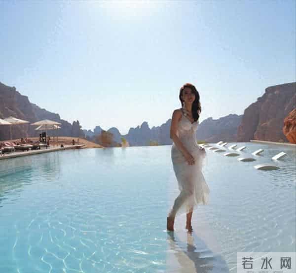 和陈赫离婚10年后，晒上情侣泳衣照的许婧，没给前夫留一点颜面