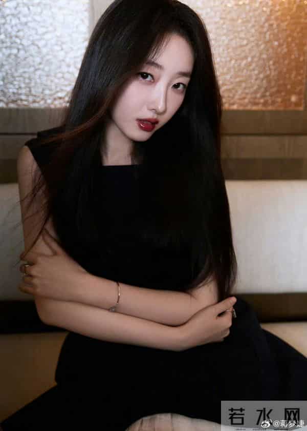 蒋梦婕，娇小玲珑惹人爱～