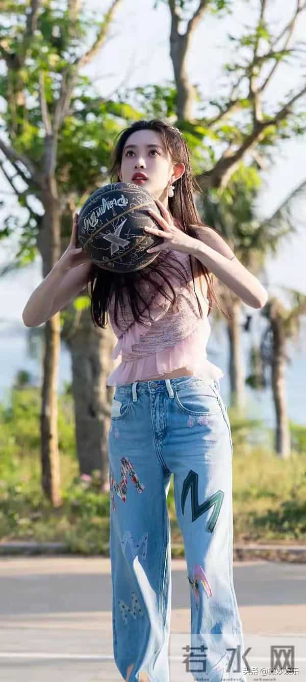 黑裙·红唇·冰淇淋|孟子义,高清壁纸大放送