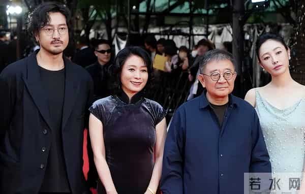 为了赚钱尊严都不要了？贾乃亮新助理神似前妻 如今的下场不怨别人