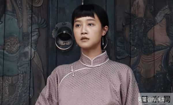 赵宝刚把她“当宝”,孙红雷对她“关爱有加”,48岁她真让人羡慕