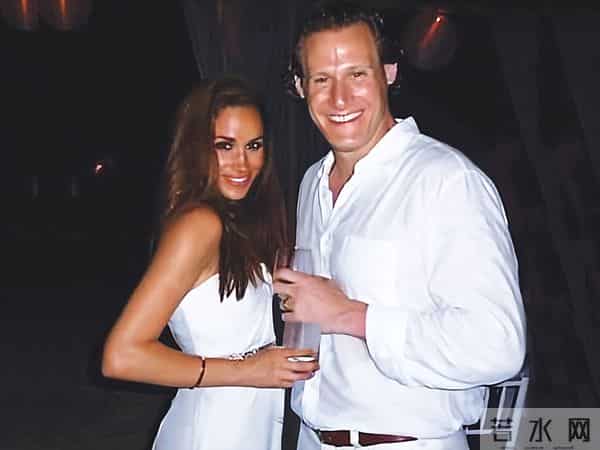 嫁进王室7年,梅根重返好莱坞演戏,哈里非常支持她的决定